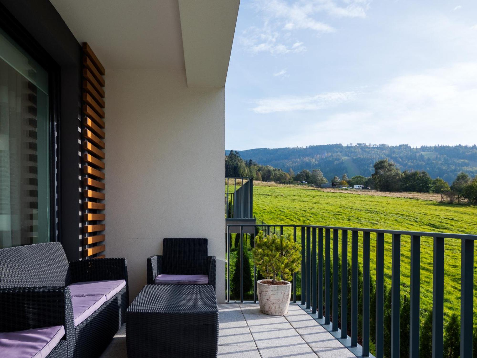 Beskid Apartment ชเจอร์ค ภายนอก รูปภาพ
